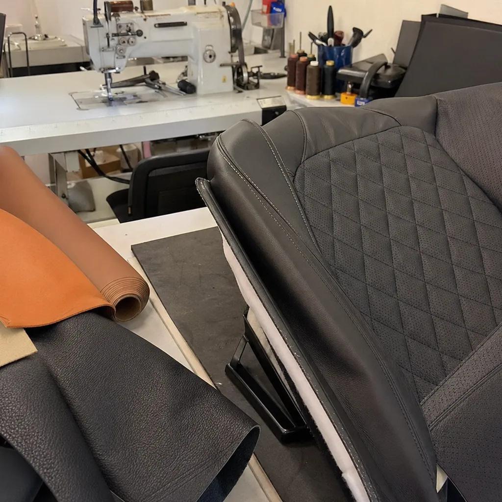Auto Upholstery — Auto Upholstery (vue 1)