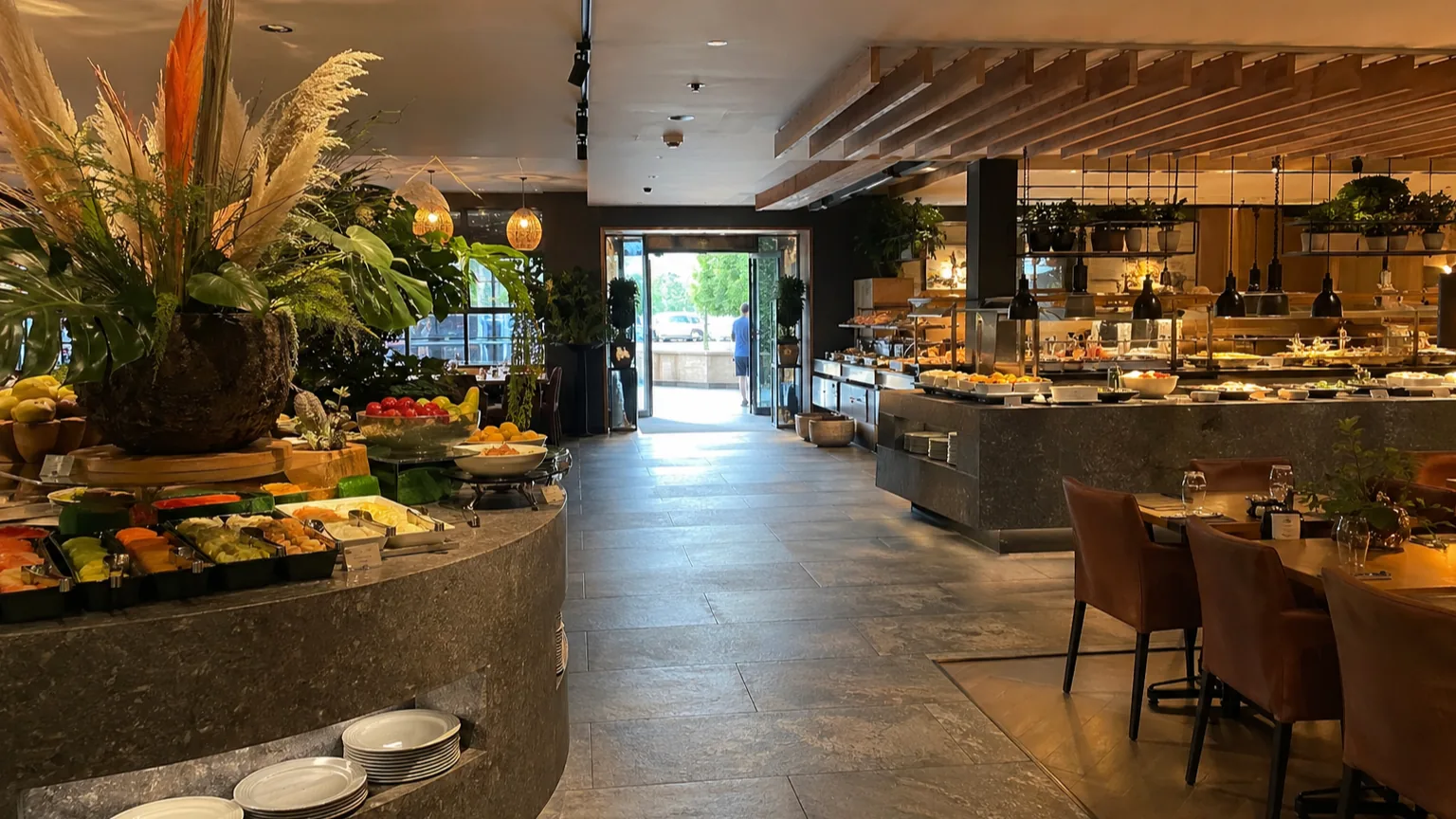 Buffet Restaurant Studio