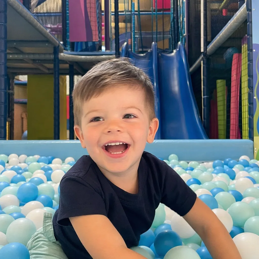 Childcare — Childcare (vue 3)