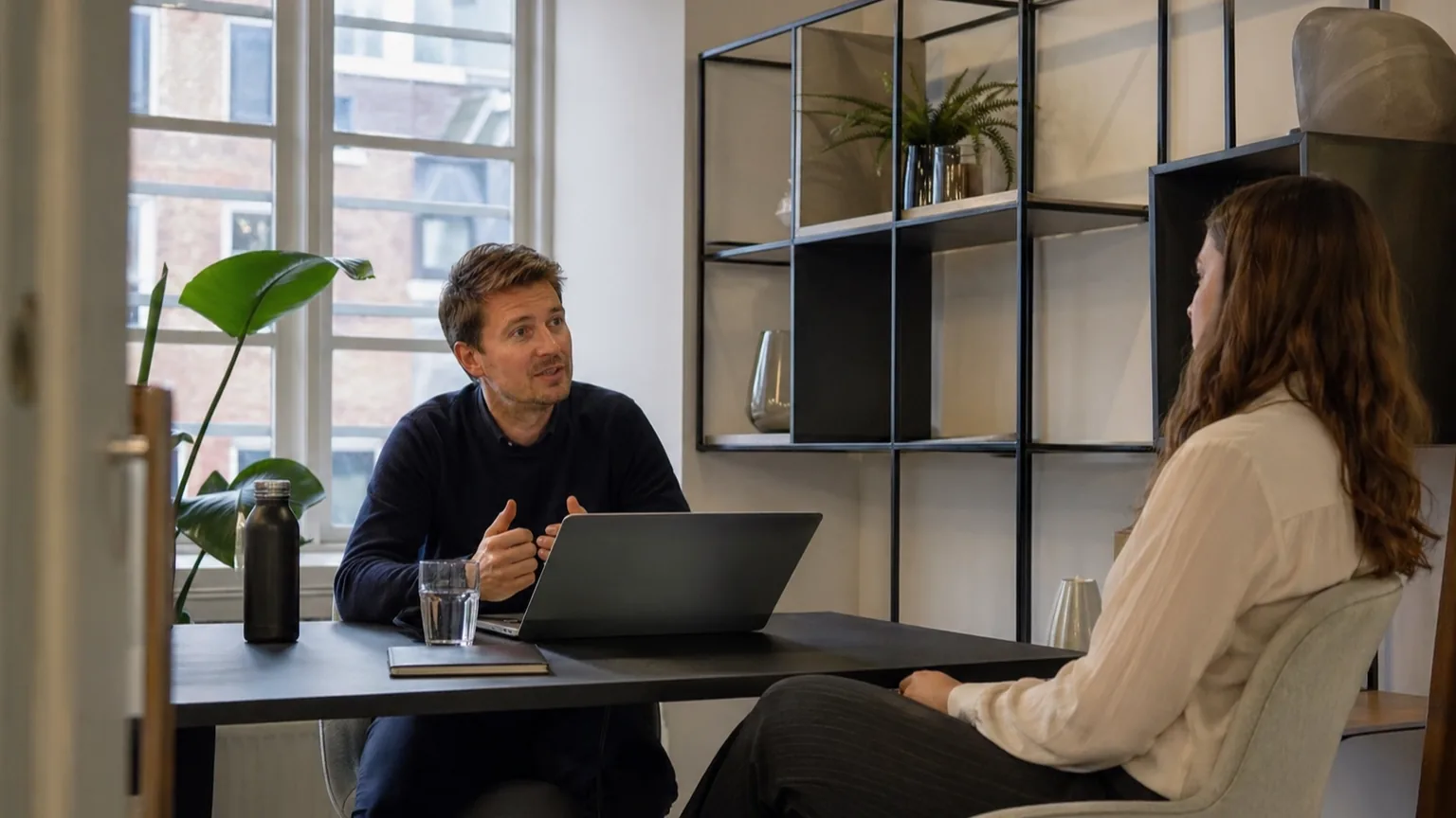 Communications Consultant Studio