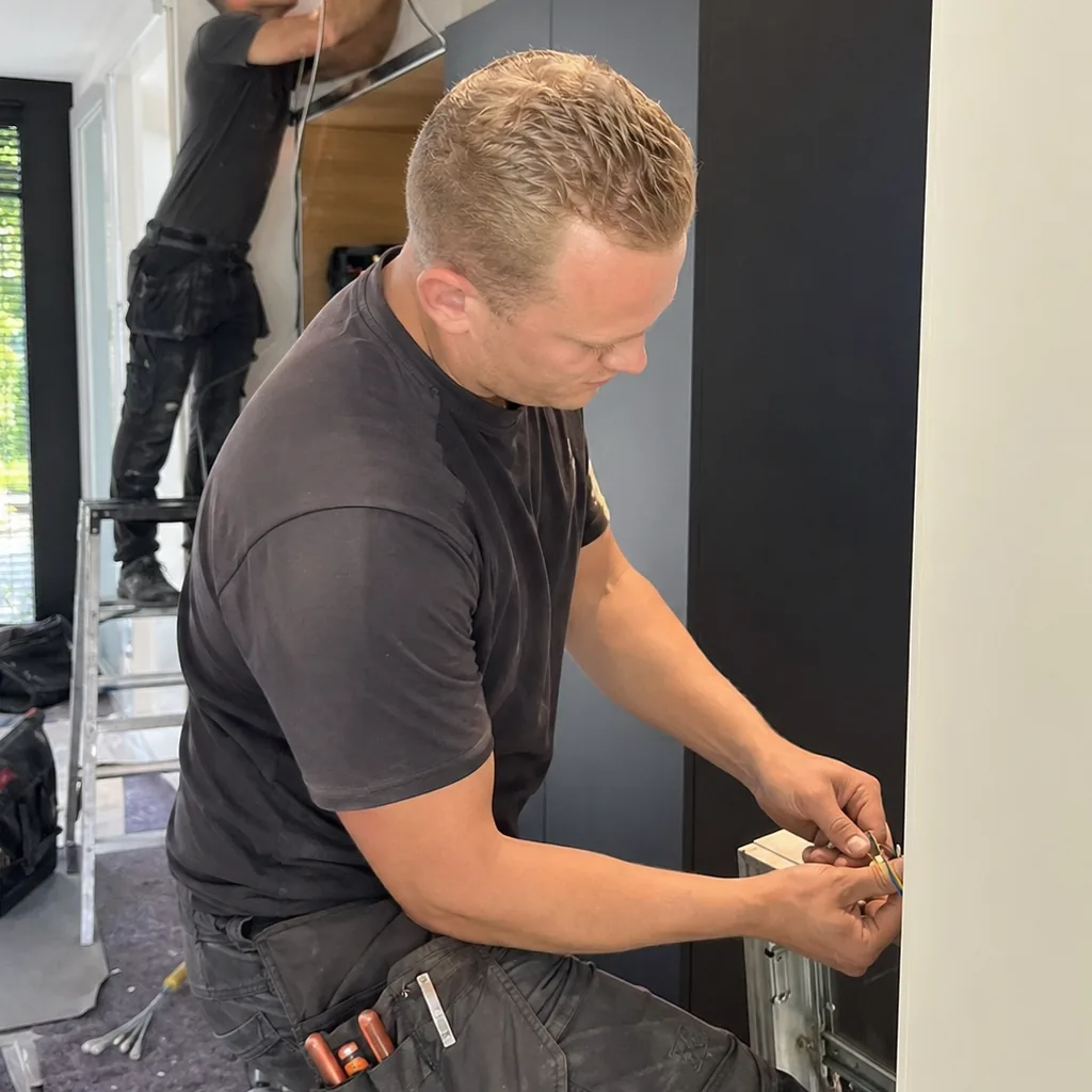 Installation Contractor — Installation Contractor (vue 2)