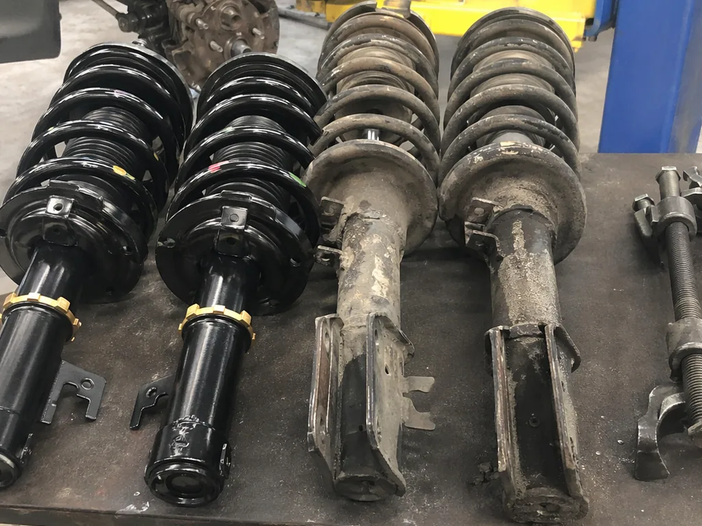 Fahrwerk & Stoßdämpfer