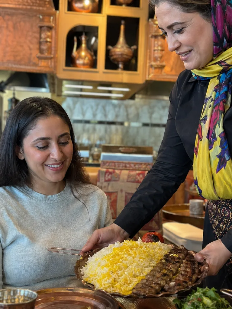 Una mesa iraní, seis días por semana