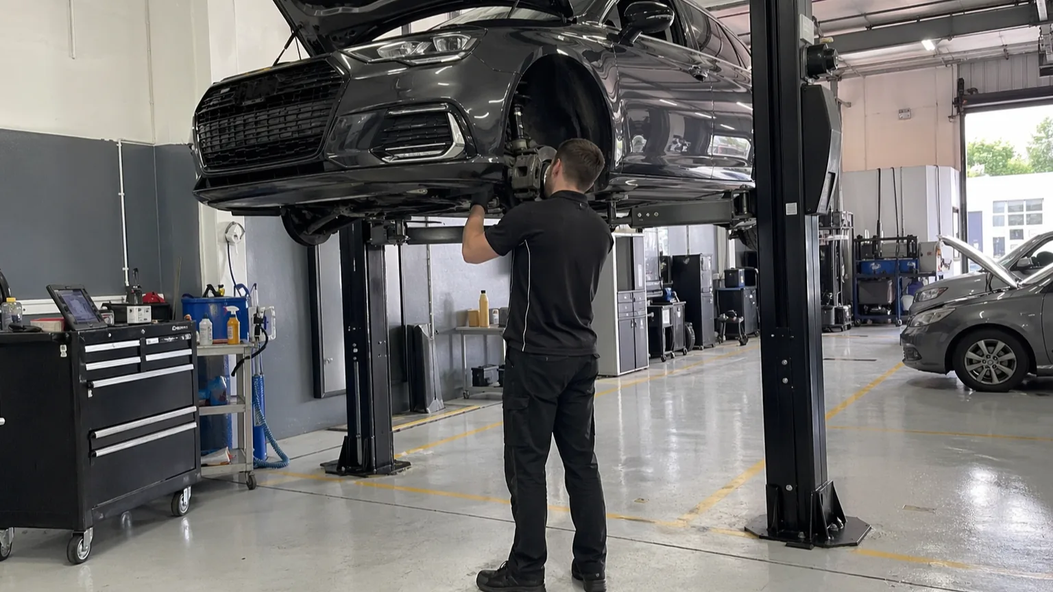MASTER MOT SERVICES & TYRES